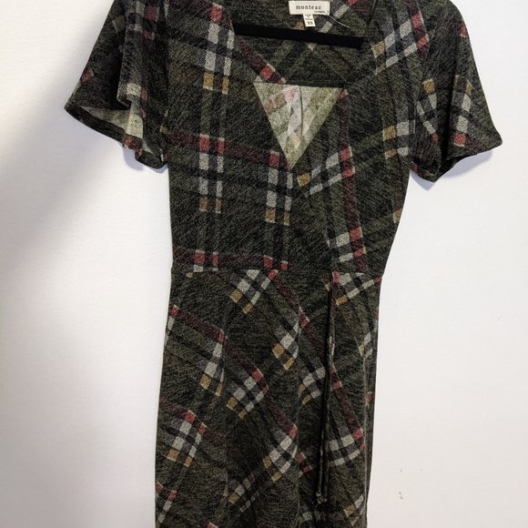 Dress - Picture 2 of 4